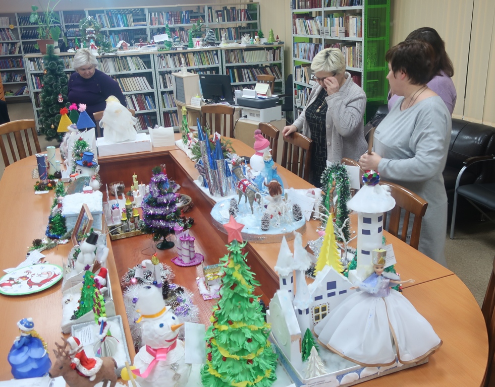27.12.2021 Итоги победителей Конкурса новогоднего творчества «Мастерская Деда Мороза»